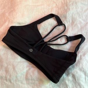 Lululemon size 4 bra